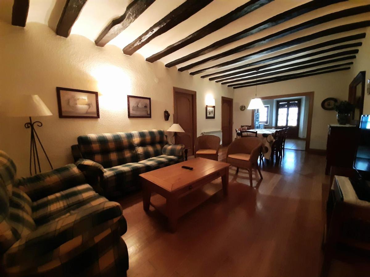 Apartamentos Lazkano I Y II Uharte-Arakil 외부 사진